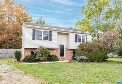 45 Bentley Cir, Grottoes, VA 24441