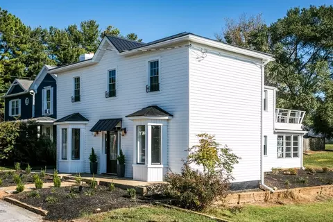 402 Fifth St, Shenandoah, VA 22849
