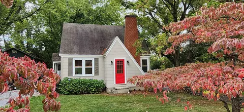 426 Betsy Bell Rd, Staunton, VA 24401