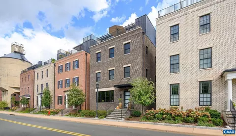 1055 E Water St E, Charlottesville, VA 22902