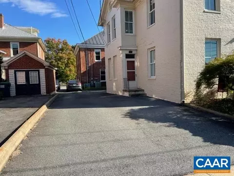 813 E Jefferson St, Charlottesville, VA 22902 photo 4