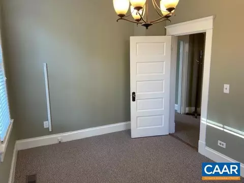 813 E Jefferson St, Charlottesville, VA 22902 photo 17