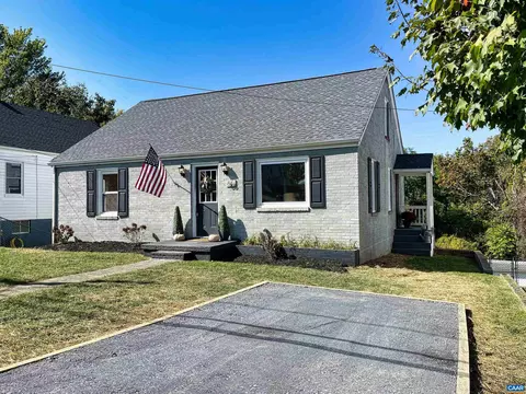 66 Beverley Ct, Staunton, VA 24401