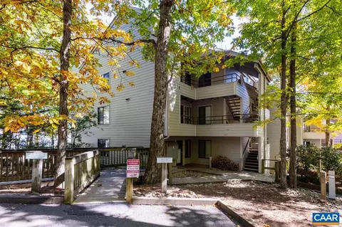 330 Dobie Condos, Wintergreen, VA 22967