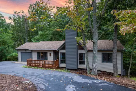 213 Melrose Ct, Mcgaheysville, VA 22840