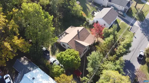 326 Campbell St, Staunton, VA 24401
