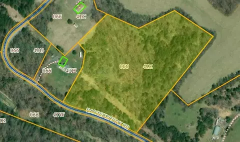 Barterbrook Rd, Staunton, VA 24401