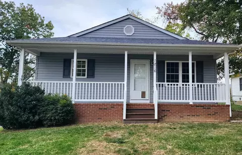 1216 Wine Ave, Waynesboro, VA 22980