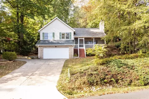 549 Flower Dr, Mcgaheysville, VA 22840