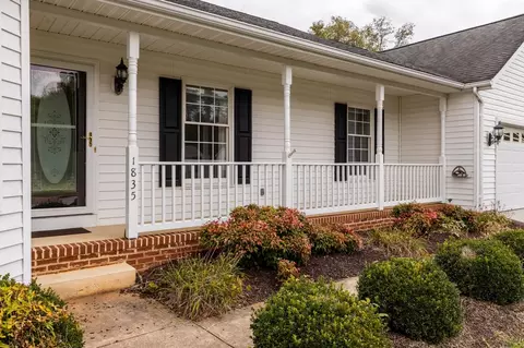 1835 Harvard Rd, Waynesboro, VA 22980 photo 4