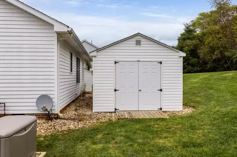 1835 Harvard Rd, Waynesboro, VA 22980 photo 10
