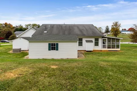1835 Harvard Rd, Waynesboro, VA 22980 photo 13