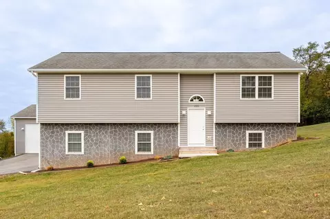 129 Windy Knoll Dr, Harrisonburg, VA 22802