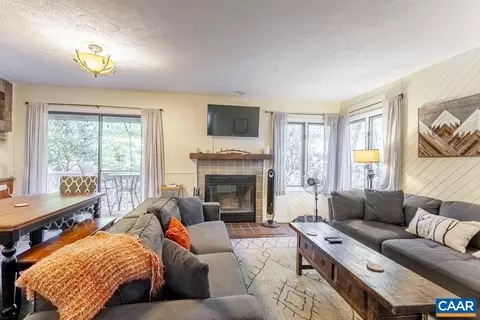 2211 Tanners Ridge Condos, Roseland, VA 22967