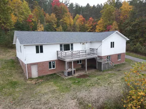 32 Terrace View Rd, Hot Springs, VA 24445