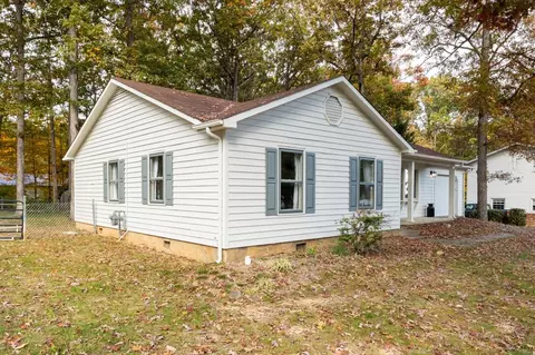 39 Falling Rock Dr, Stuarts Draft, VA 24477 photo 5