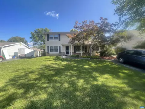 208 S Johnson S, Sterling, VA 20164