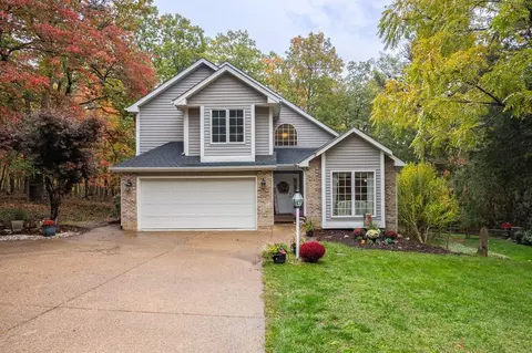 2438 Hopkins Dr, Mcgaheysville, VA 22840