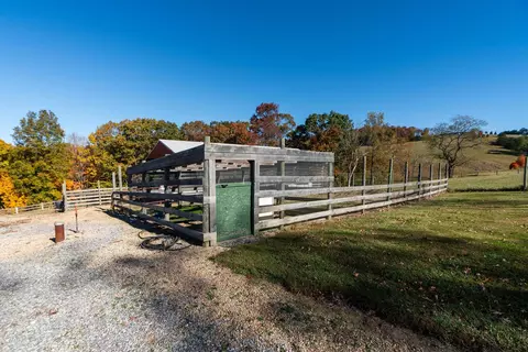 715 Gibbs Run Ln, Raphine, VA 24472 photo 59