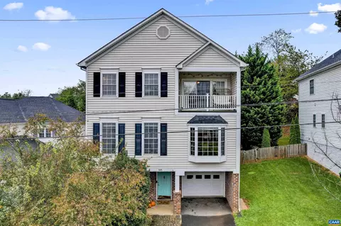 905 Raymond Rd, Charlottesville, VA 22902