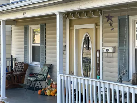 315 Third St, Shenandoah, VA 22849
