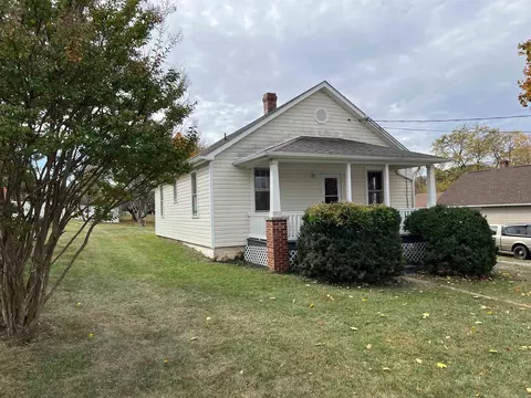 338 Mary Gray Ln, Staunton, VA 24401