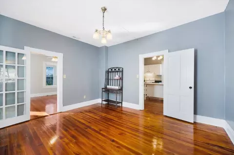 107 E Hampton St E, Staunton, VA 24401 photo 11