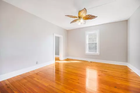 107 E Hampton St E, Staunton, VA 24401 photo 7