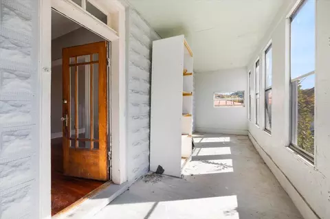 107 E Hampton St E, Staunton, VA 24401 photo 5