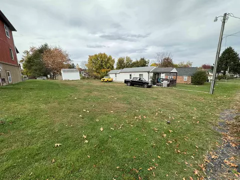 635 N Bayard Ave N, Waynesboro, VA 22980