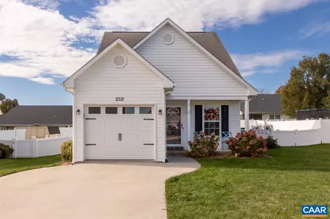 2312 Monroe St, Waynesboro, VA 22980