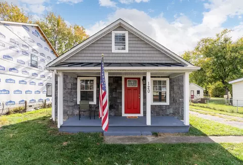 120 Concord Pl, Waynesboro, VA 22980