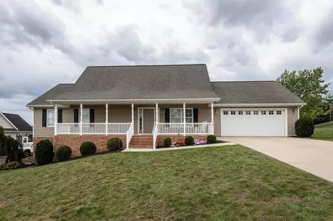 102 Ramsey Dr, Dayton, VA 22821