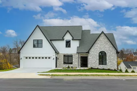 147 Rhodes Hill Dr, Dayton, VA 22821