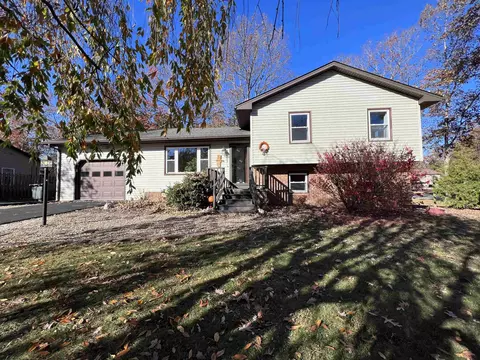 113 Falling Rock Dr, Stuarts Draft, VA 24477