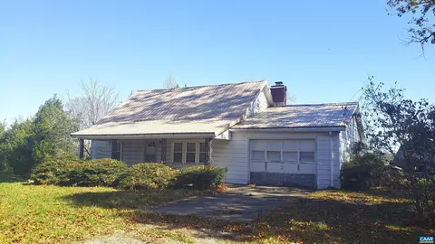 718 Springfield Rd, Meherrin, VA 23954