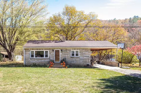 2480 Jollett Rd, Elkton, VA 22827