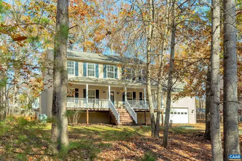 48 Laguna Rd, Palmyra, VA 22963