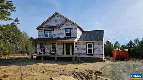 8326 Poindexter Rd, Louisa, VA 23093