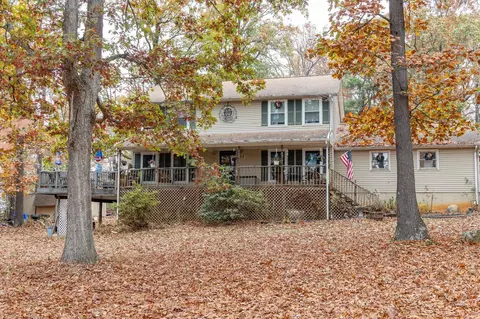 4927 Indian Ridge Ln, Harrisonburg, VA 22802