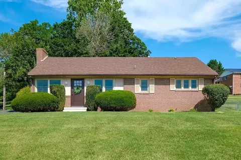 742 Lee Hwy, Verona, VA 24482