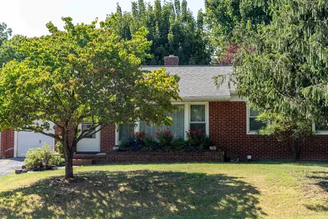 665 N Willow St N, Harrisonburg, VA 22802