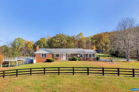 7158 A Burnt Mountain Rd, Afton, VA 22920