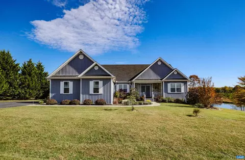 513 Rosewood Dr, Scottsville, VA 24590