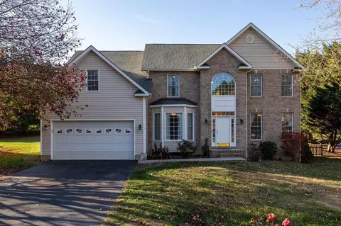 701 Confederacy Dr, Penn Laird, VA 22846