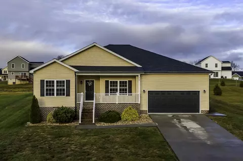 365 Coyote Run, Broadway, VA 22815