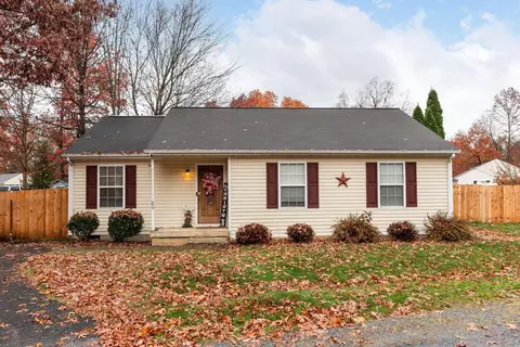 29 Auburn Ct, Stuarts Draft, VA 24477
