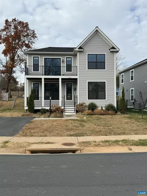 104 Paynes Mill Rd, Charlottesville, VA 22902