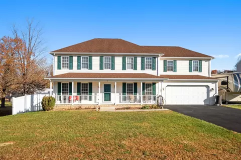 30 Laurel Wood Dr, Waynesboro, VA 22980