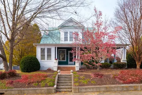 316 N Main St, Timberville, VA 22853